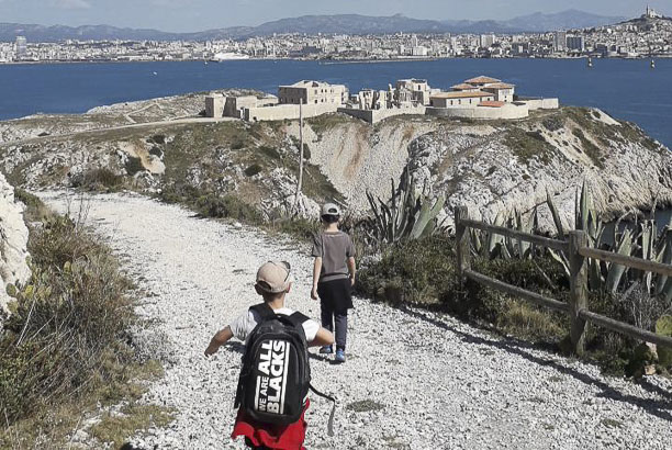 Voyage Scolaire En France Sausset Les Pins