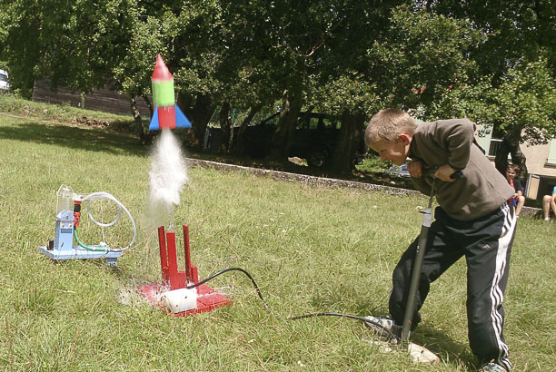 Vacances pour tous - colonies de vacances  - Puycelsi - Des étoiles plein les yeux